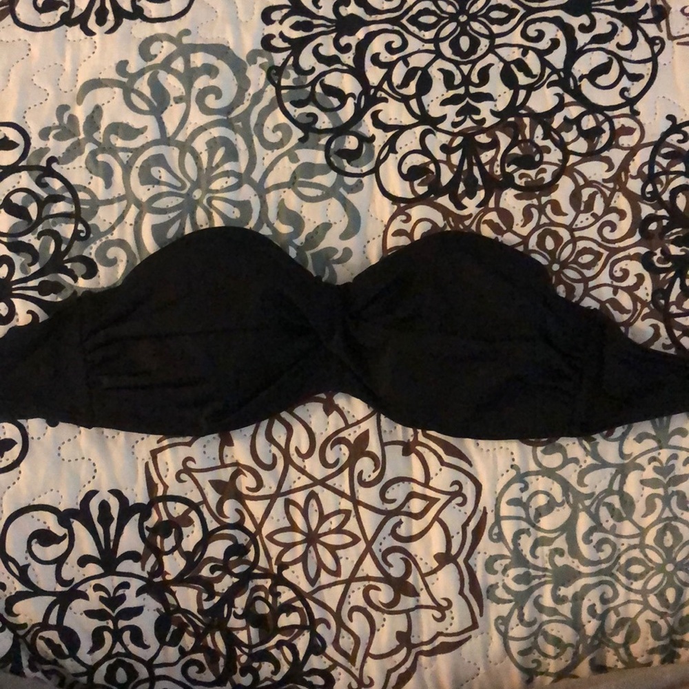 Victoria’s Secret Black Strapless Bikini Top